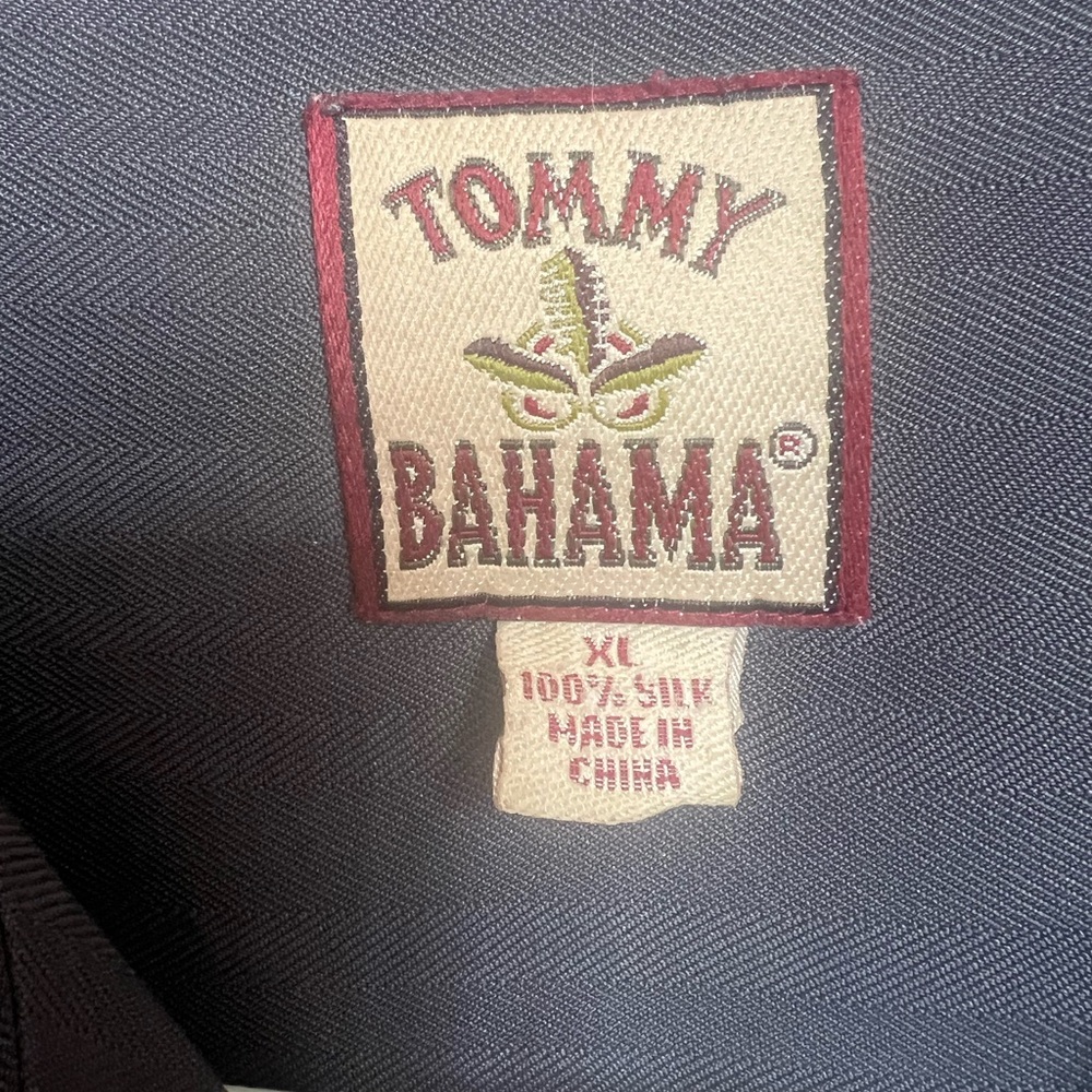 Tommy Bahama gray silk shirt - Picture 3 of 3